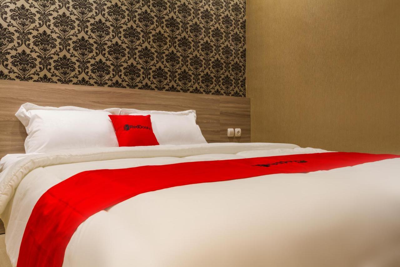 Reddoorz Plus @ Dipatiukur Μπαντούνγκ Εξωτερικό φωτογραφία